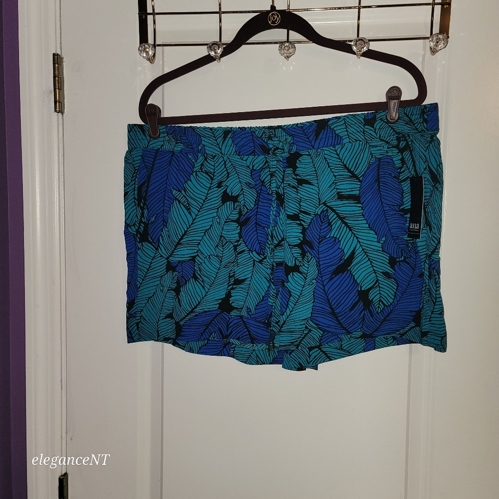 Ana Green, Blue and Black Leaf Print Shorts Sz: XL NWT - Picture 5 of 11
